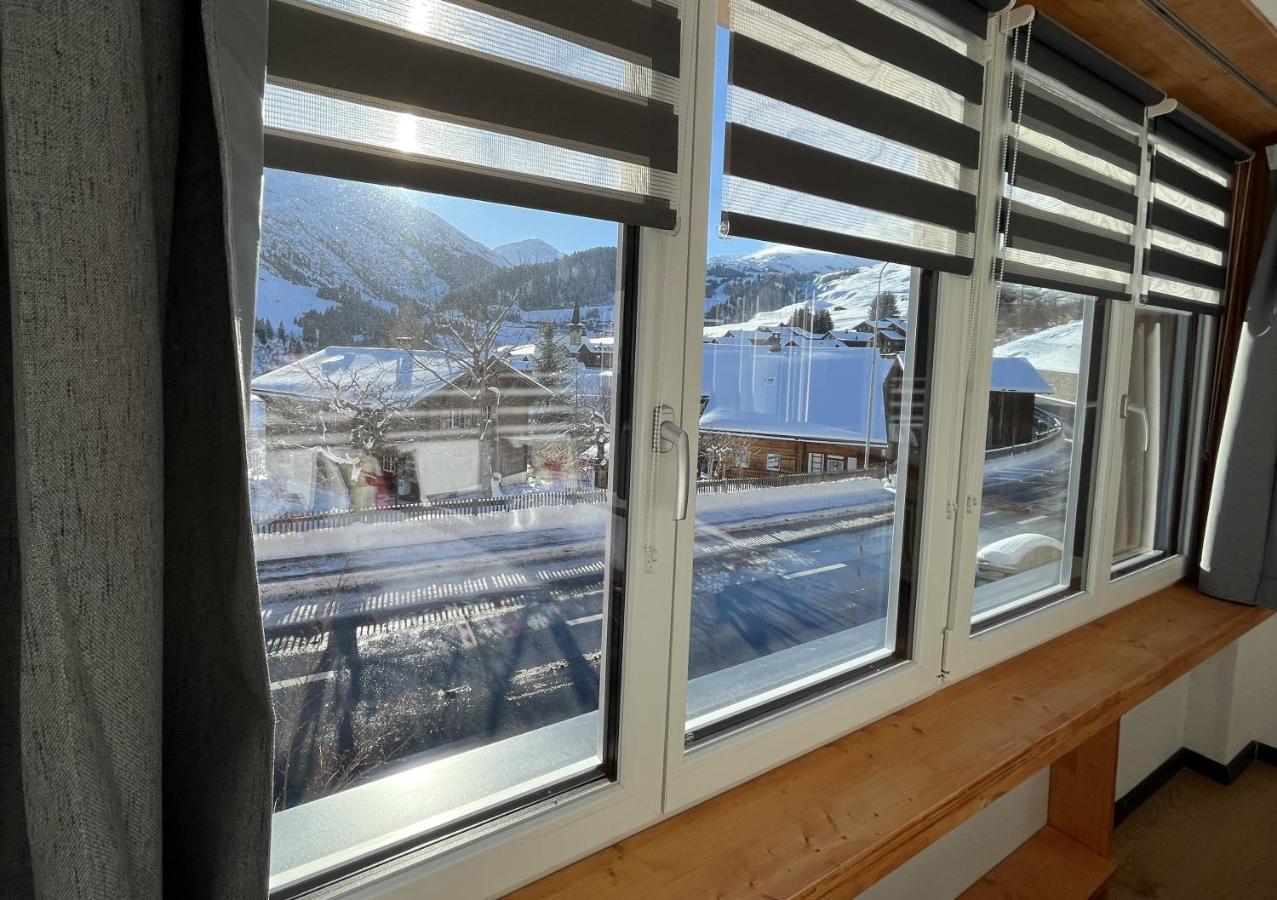 Mountain Lodge Седрун Екстер'єр фото