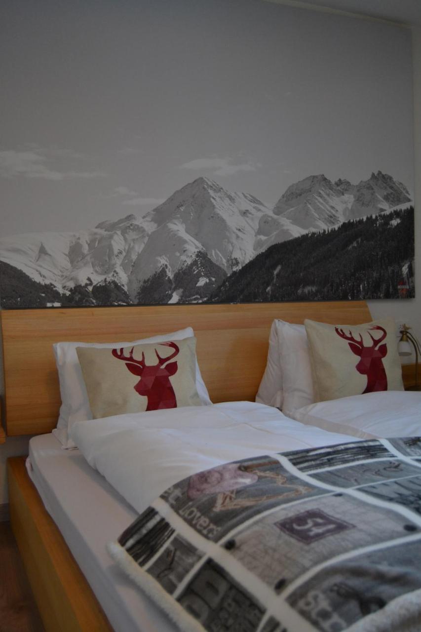 Mountain Lodge Седрун Екстер'єр фото